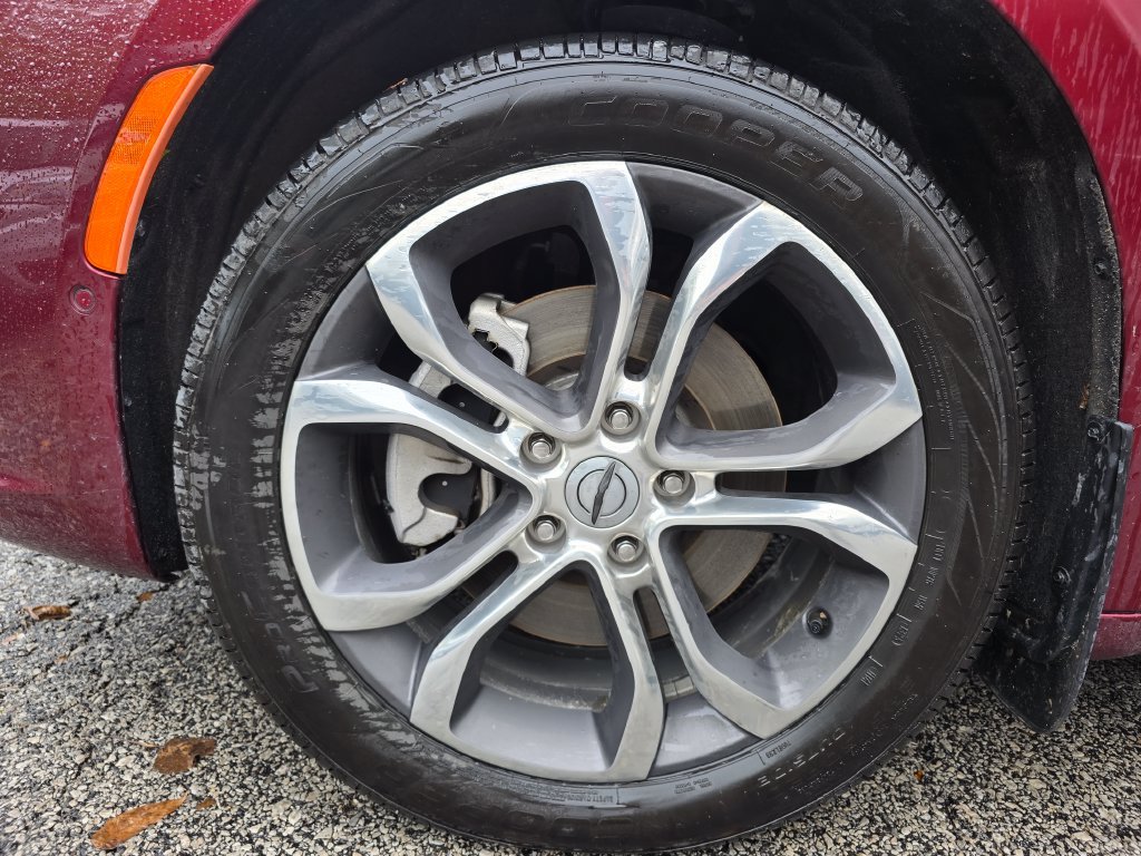 Used 2021 Chrysler Pacifica Pinnacle AWD/4WD image 16