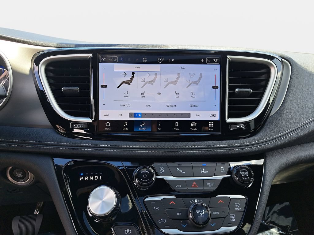New 2027 Chrysler Pacifica Limited AWD/4WD image 24