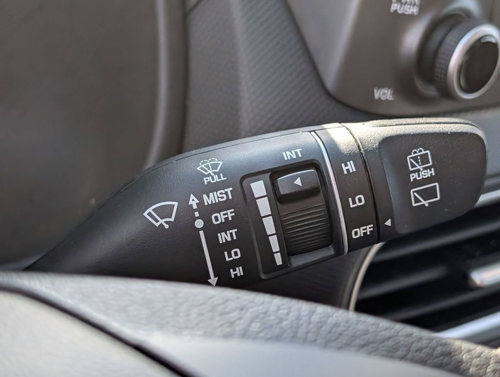 Used 2019 Hyundai Kona SEL image 28