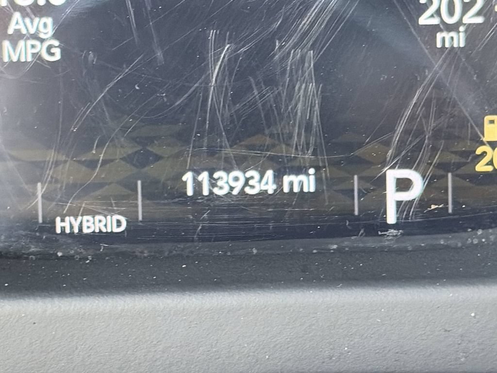 Used 2021 Jeep Wrangler Unlimited Sahara w/ Cold Weather Group AWD/4WD image 19