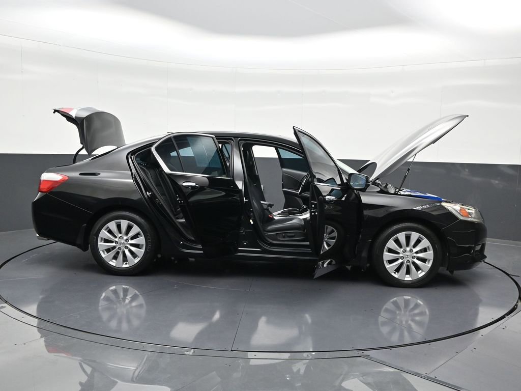 Used 2015 Honda Accord Touring image 33