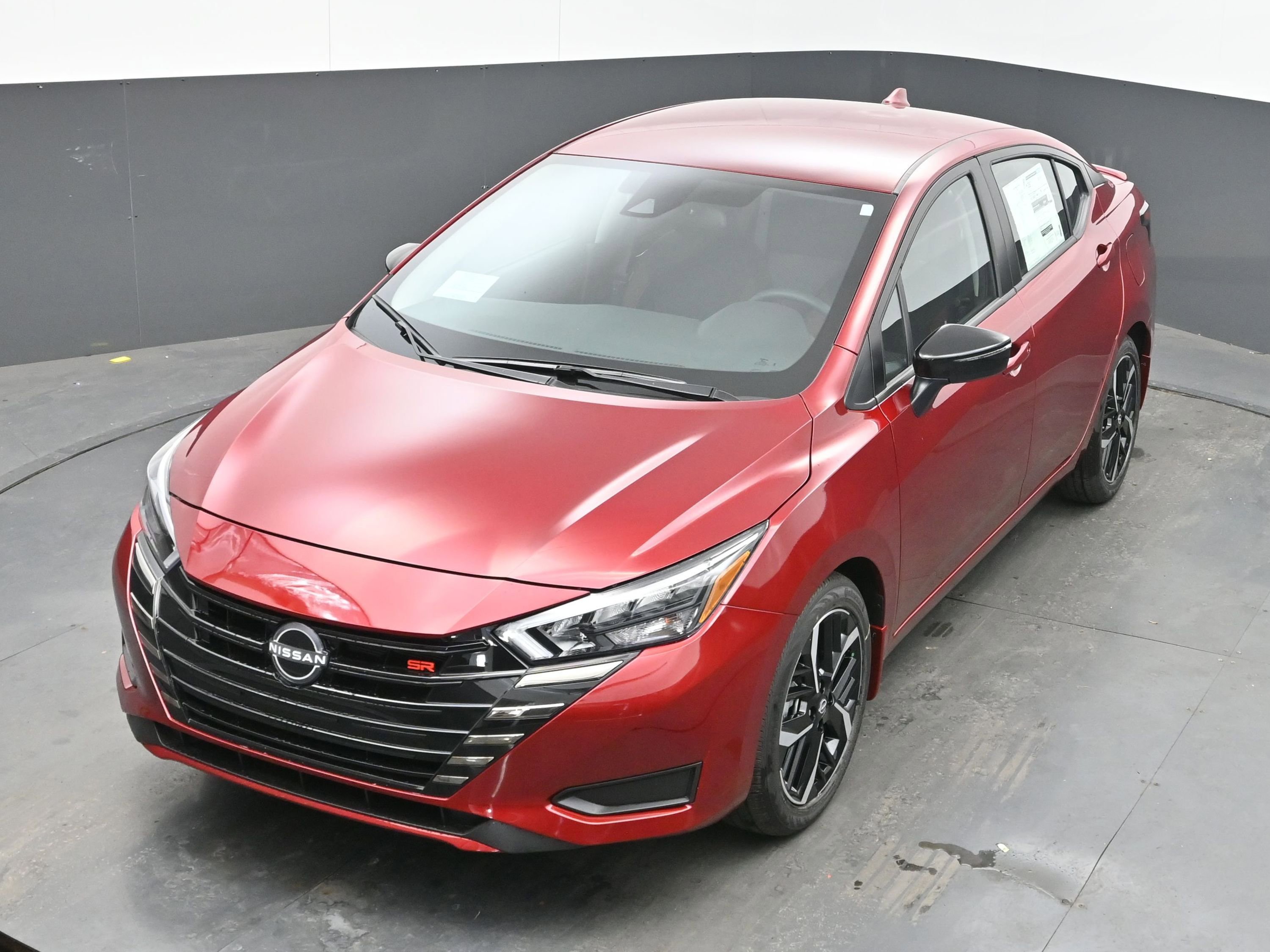 New 2025 Nissan Versa SR w/ Trunk Package image 31