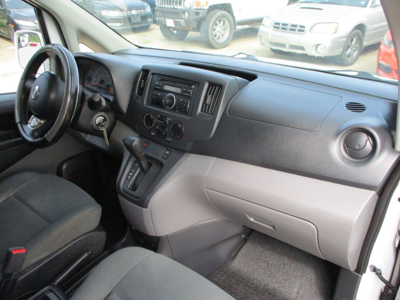 Used 2015 Nissan NV200 SV w/ Back Door Glass Package FWD image 20