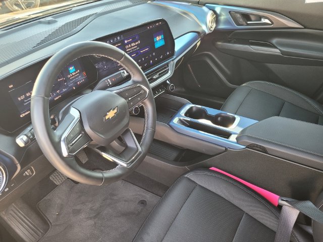 Certified 2024 Chevrolet Equinox EV LT FWD image 17