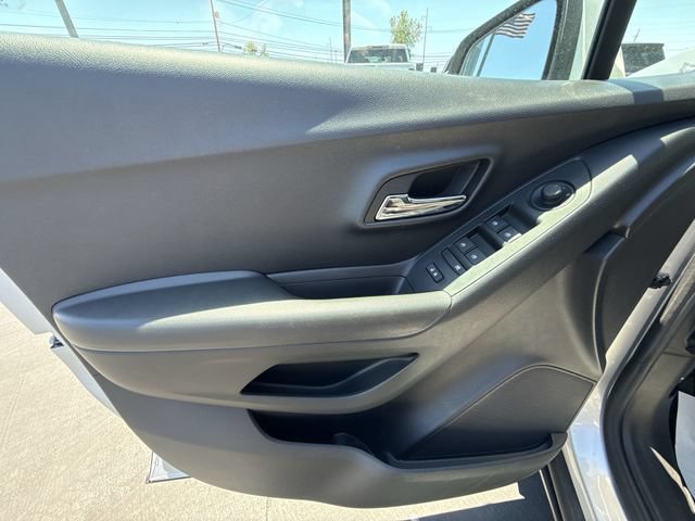 Certified 2020 Chevrolet Trax LS FWD image 19