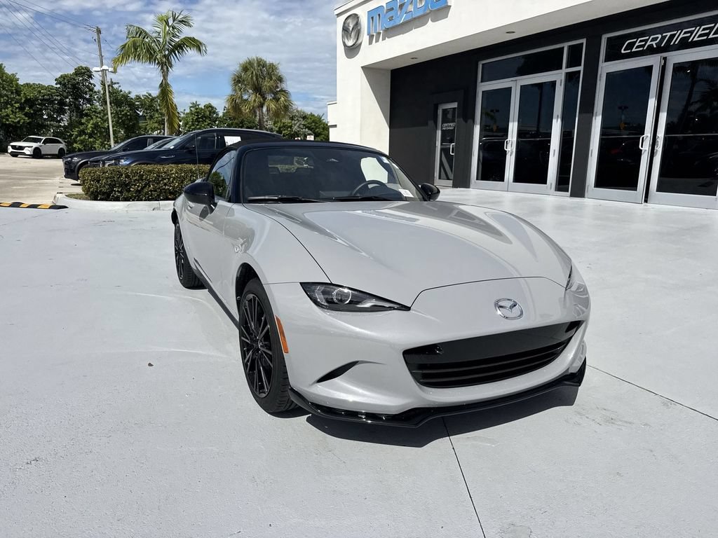 Used 2025 MAZDA MX-5 Miata Club RWD image 7