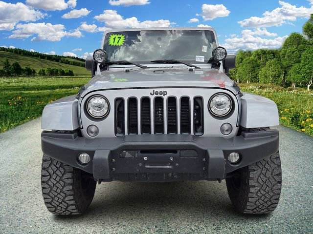 Certified 2017 Jeep Wrangler Unlimited Sahara AWD/4WD image 8