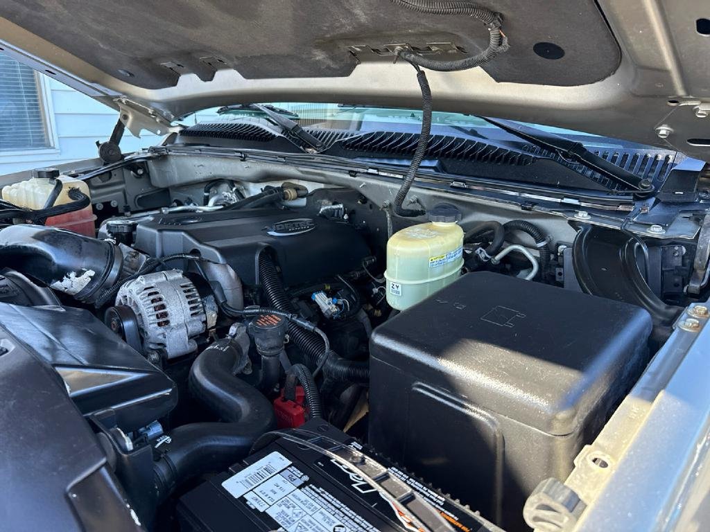 Used 2002 Chevrolet Silverado 2500 LT w/ Off-Road Skid Plate Pkg image 25