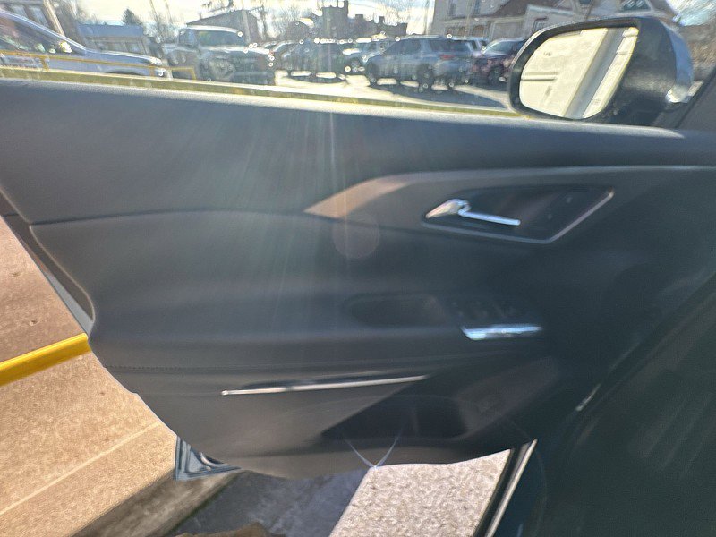 New 2026 Chevrolet Traverse LT w/ Sun and Wheel Package image 12