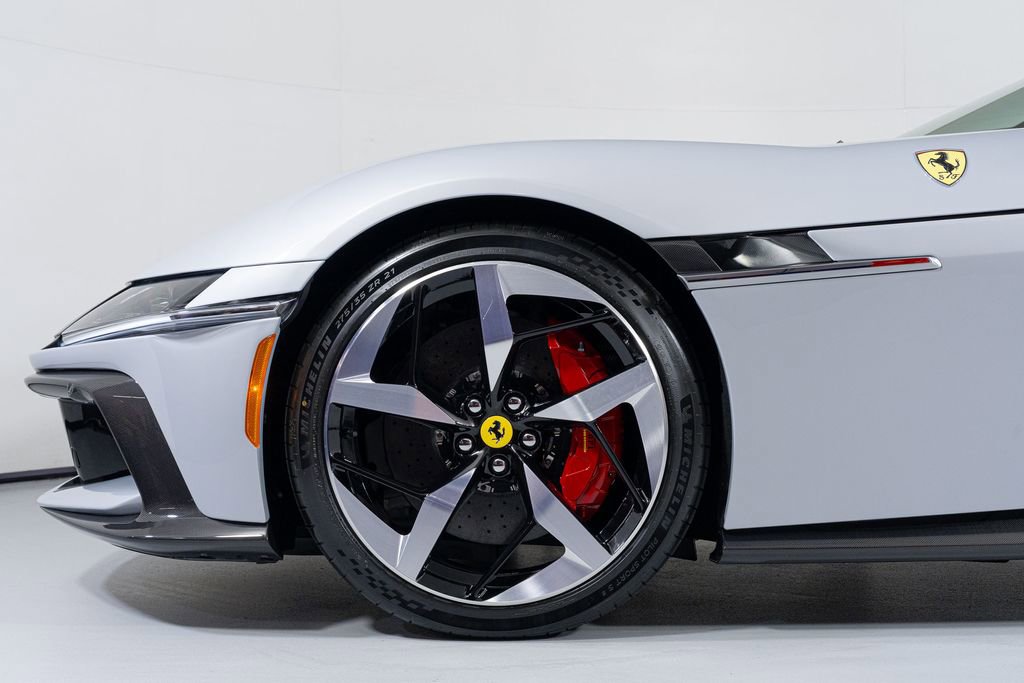 Used 2025 Ferrari 12Cilindri image 12