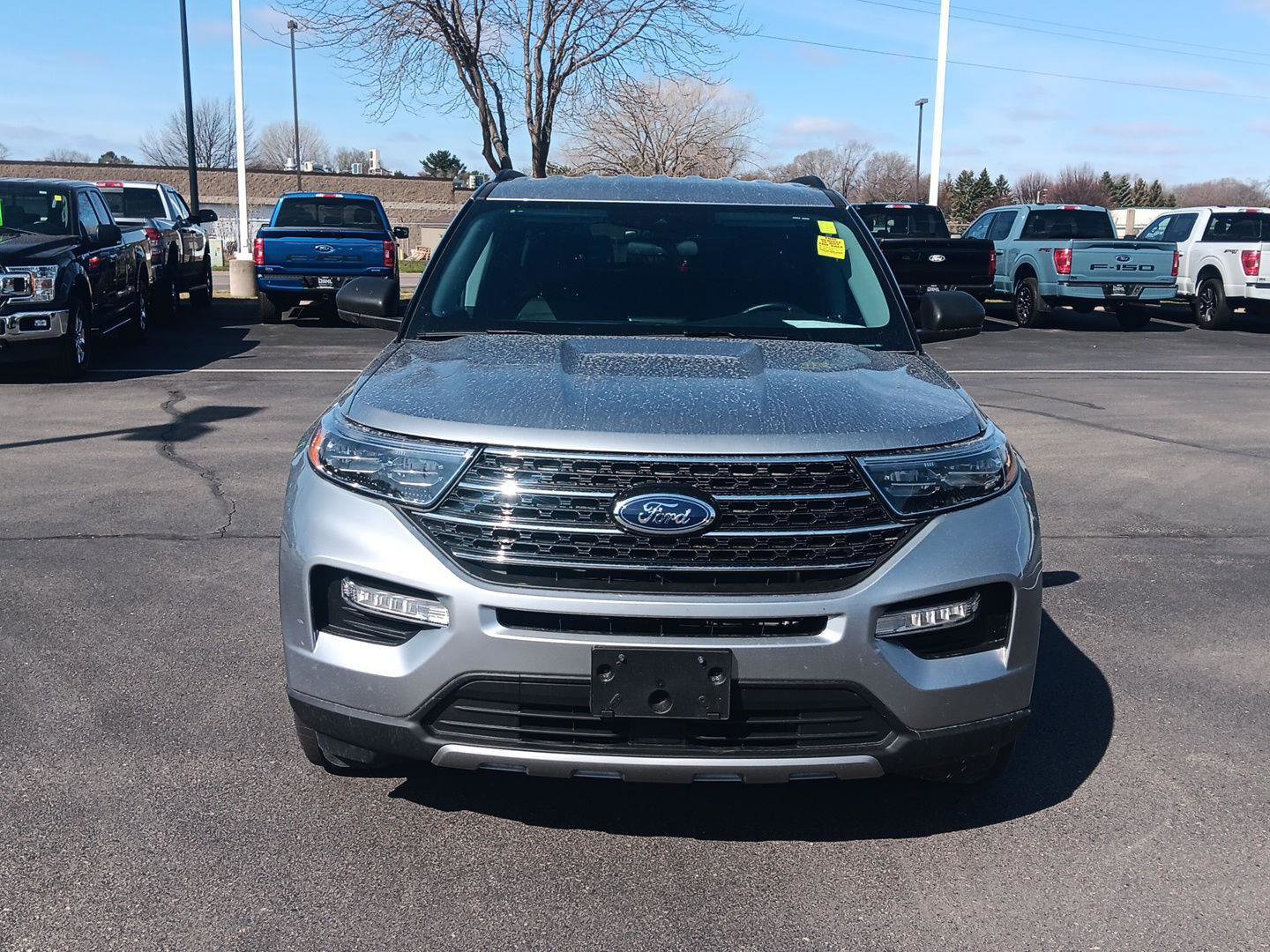 Used 2024 Ford Explorer XLT w/ Equipment Group 202A image 13