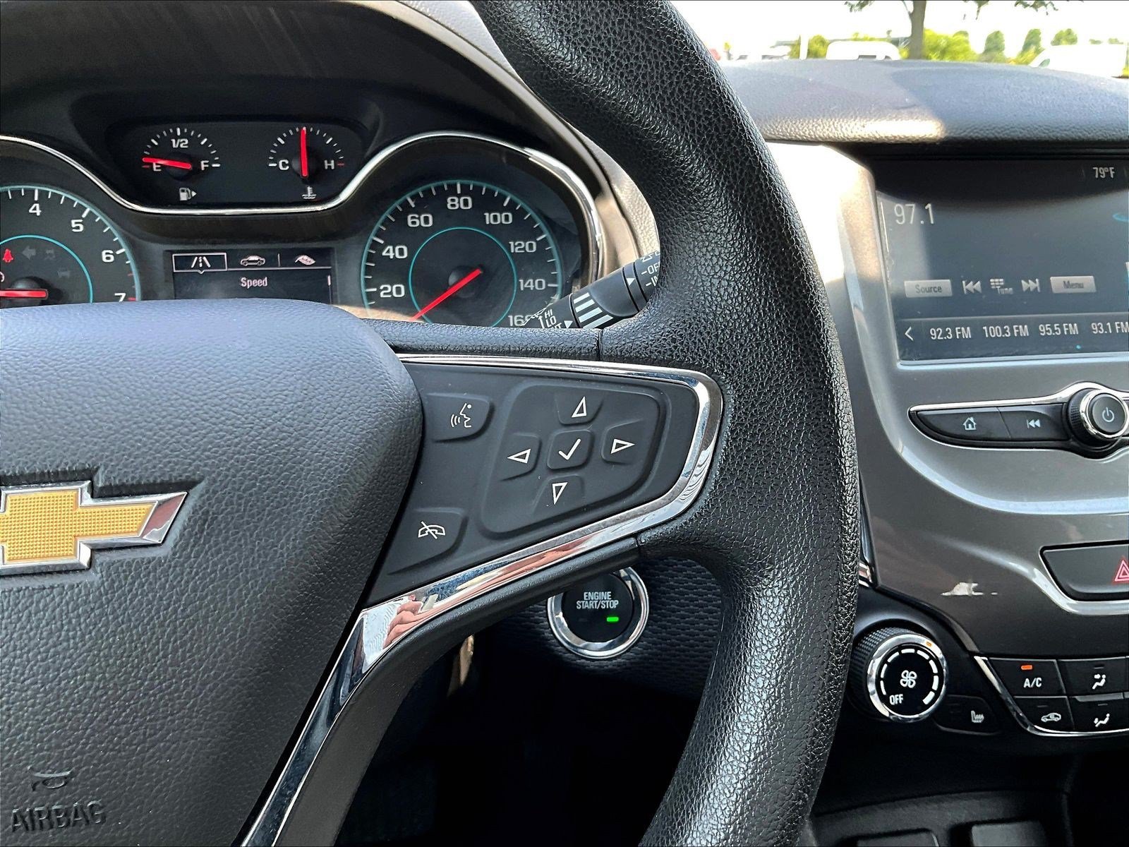 Used 2018 Chevrolet Cruze LT w/ Convenience Package FWD image 12