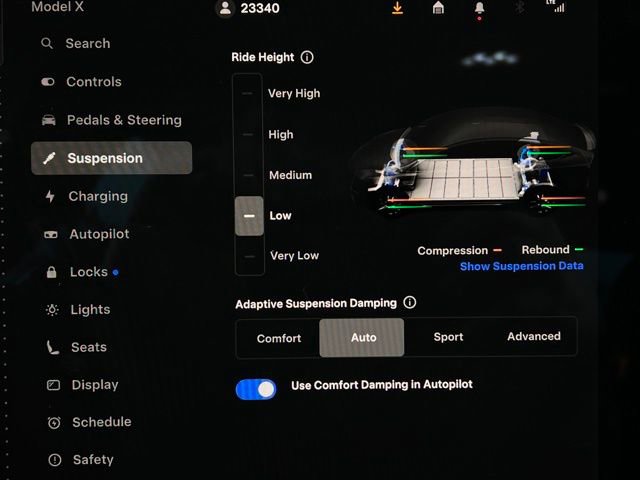 Used 2025 Tesla Model X image 27