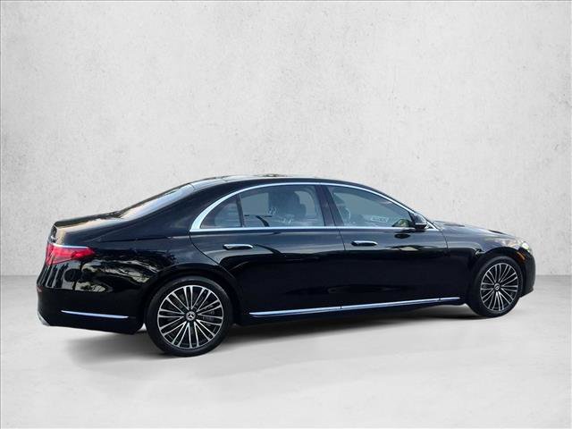 Used 2024 Mercedes-Benz S 580 4MATIC Sedan image 4