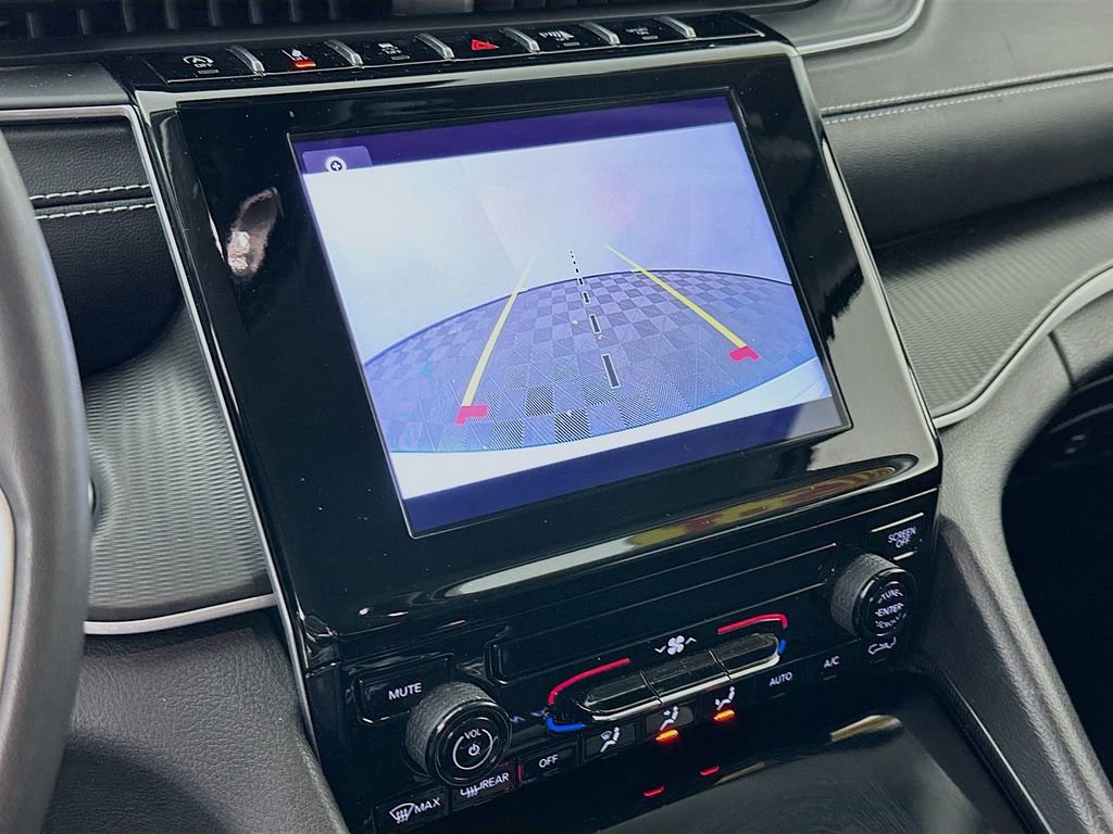 Certified 2023 Jeep Grand Cherokee Laredo image 21