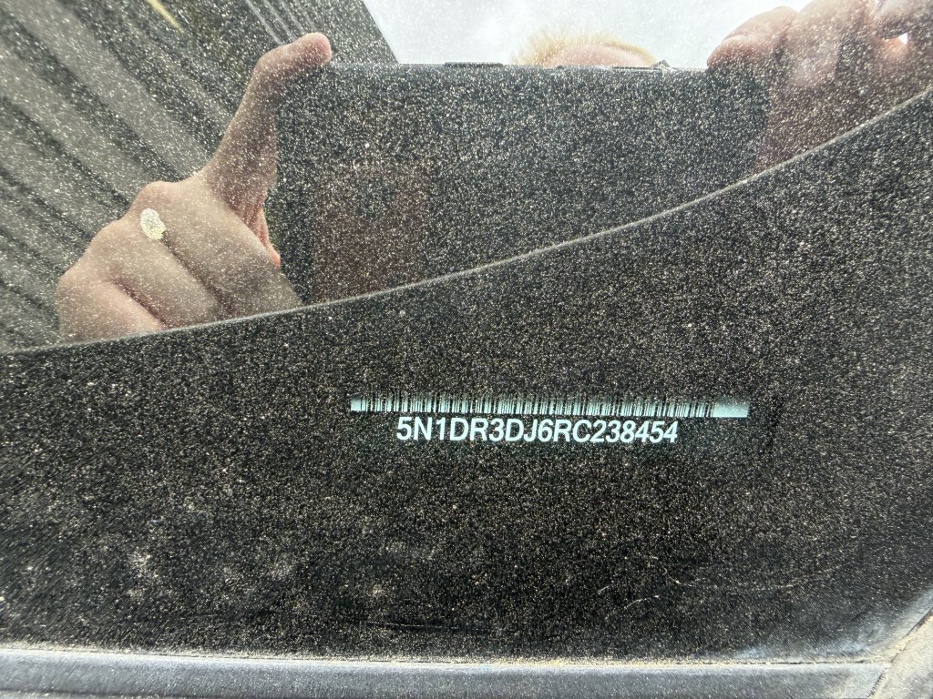 Used 2024 Nissan Pathfinder Platinum w/ Cargo Package image 43