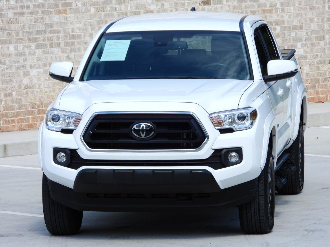 Used 2022 Toyota Tacoma SR5 w/ Technology Package RWD image 20