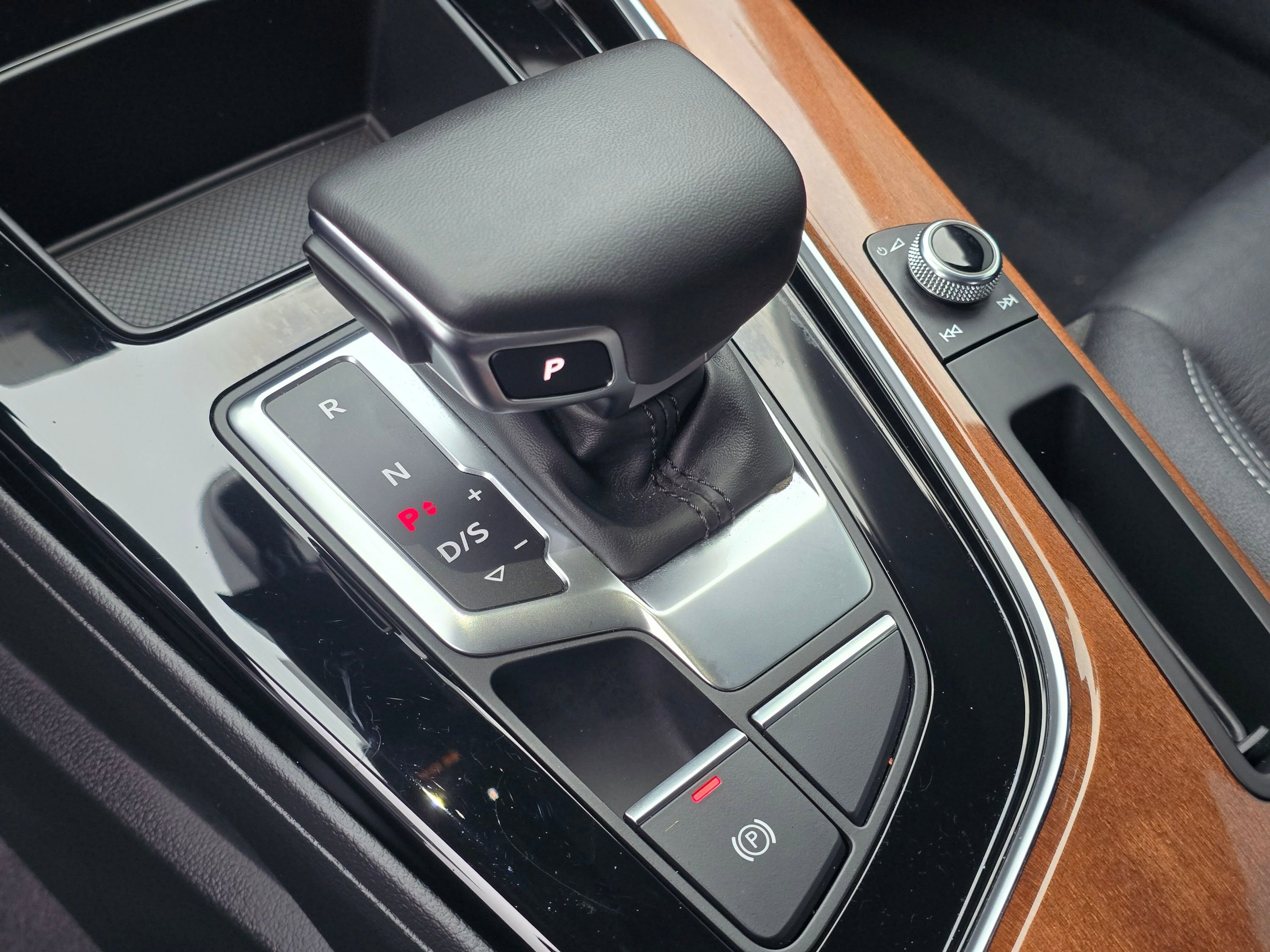 Used 2023 Audi A5 2.0T Premium w/ Convenience Package image 17