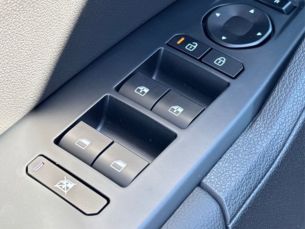 New 2026 Kia Sportage EX image 24