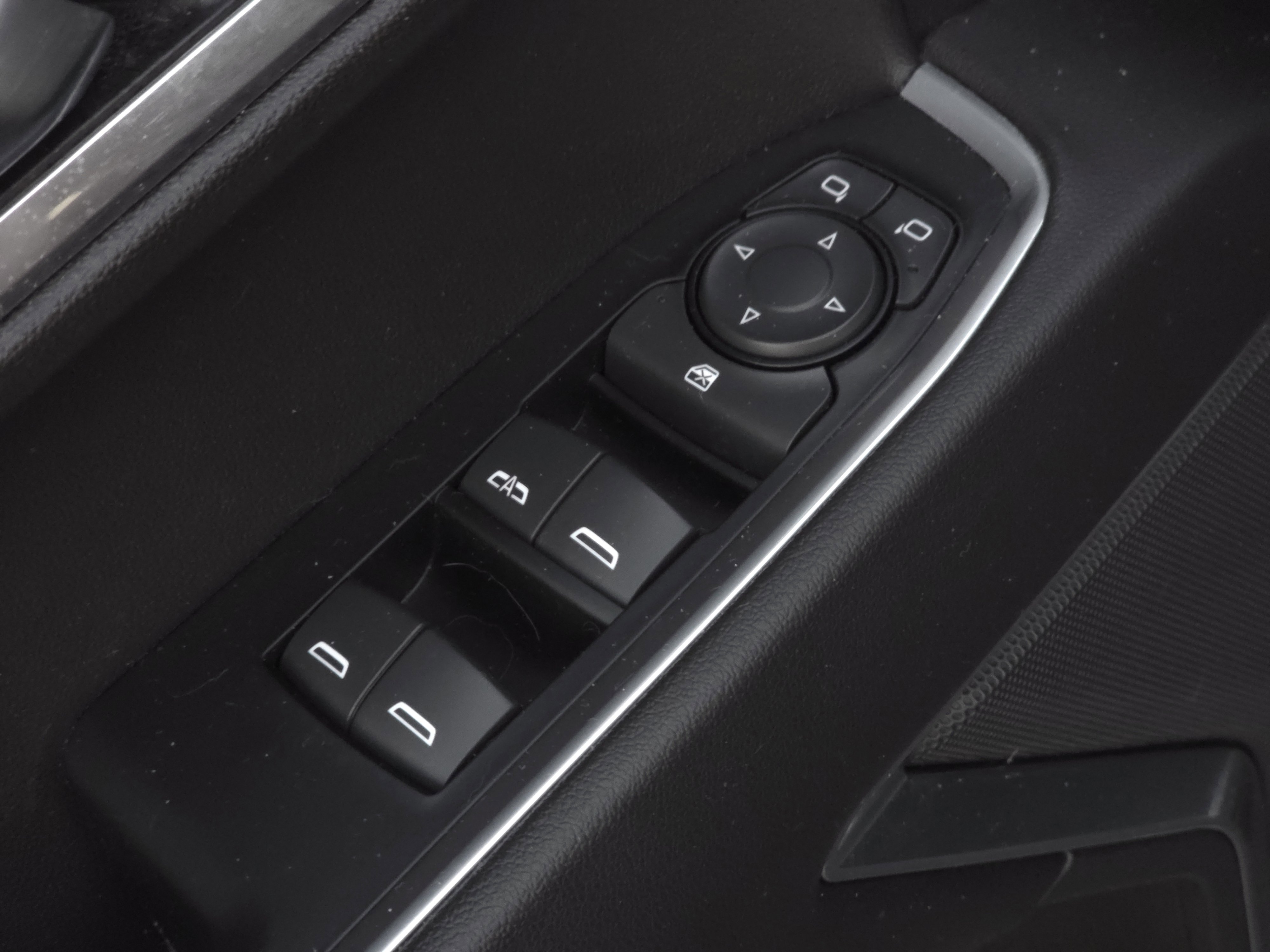 Used 2022 Chevrolet Silverado 1500 LT image 25