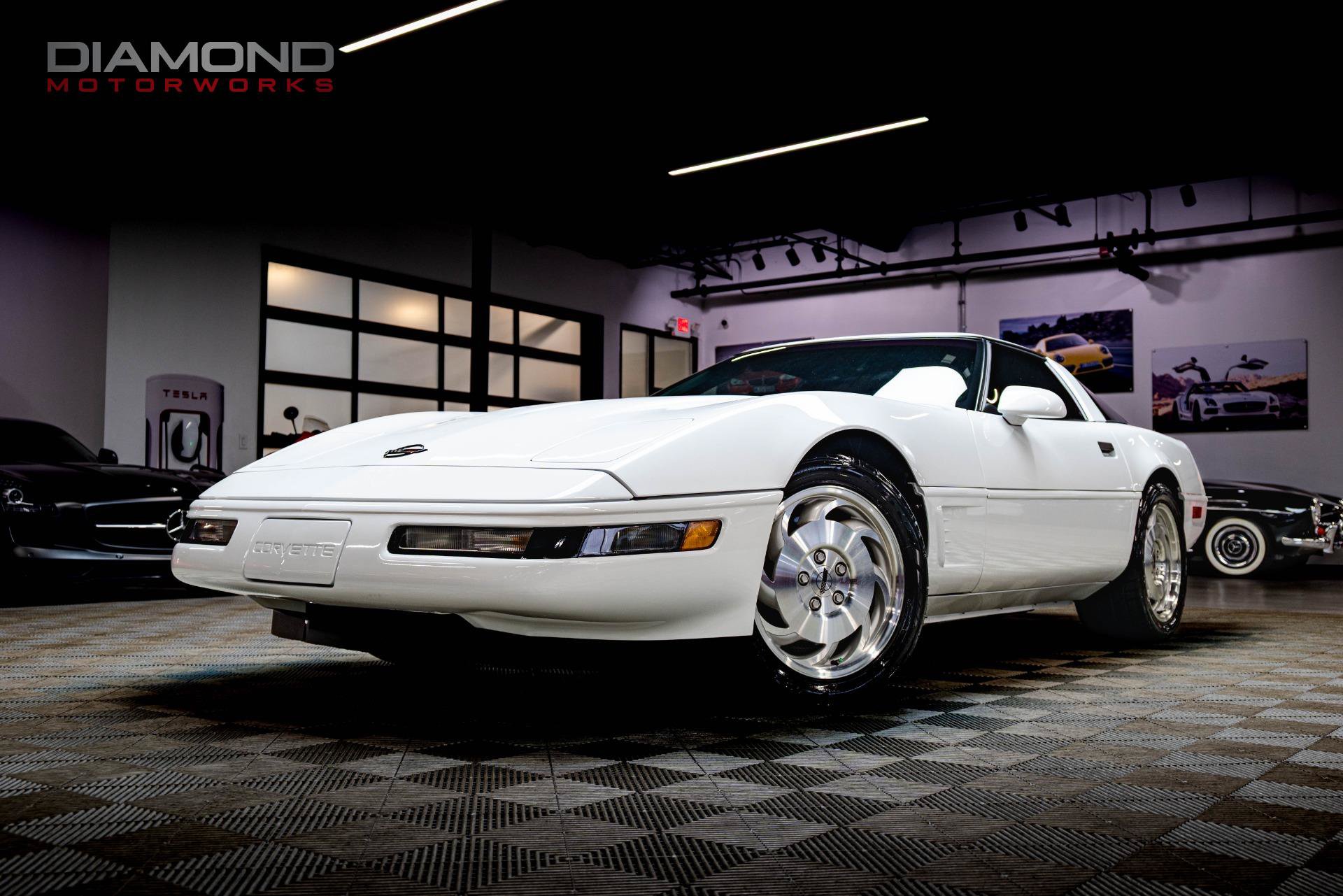 Used 1995 Chevrolet Corvette Coupe RWD image 10