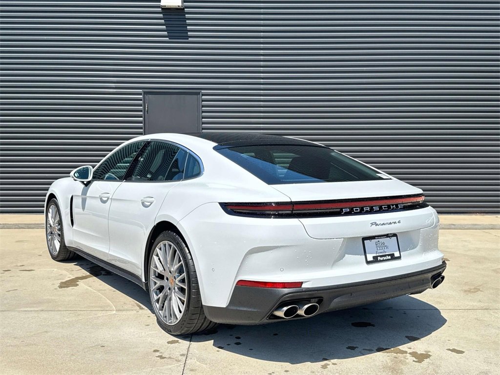 New 2025 Porsche Panamera 4 image 3