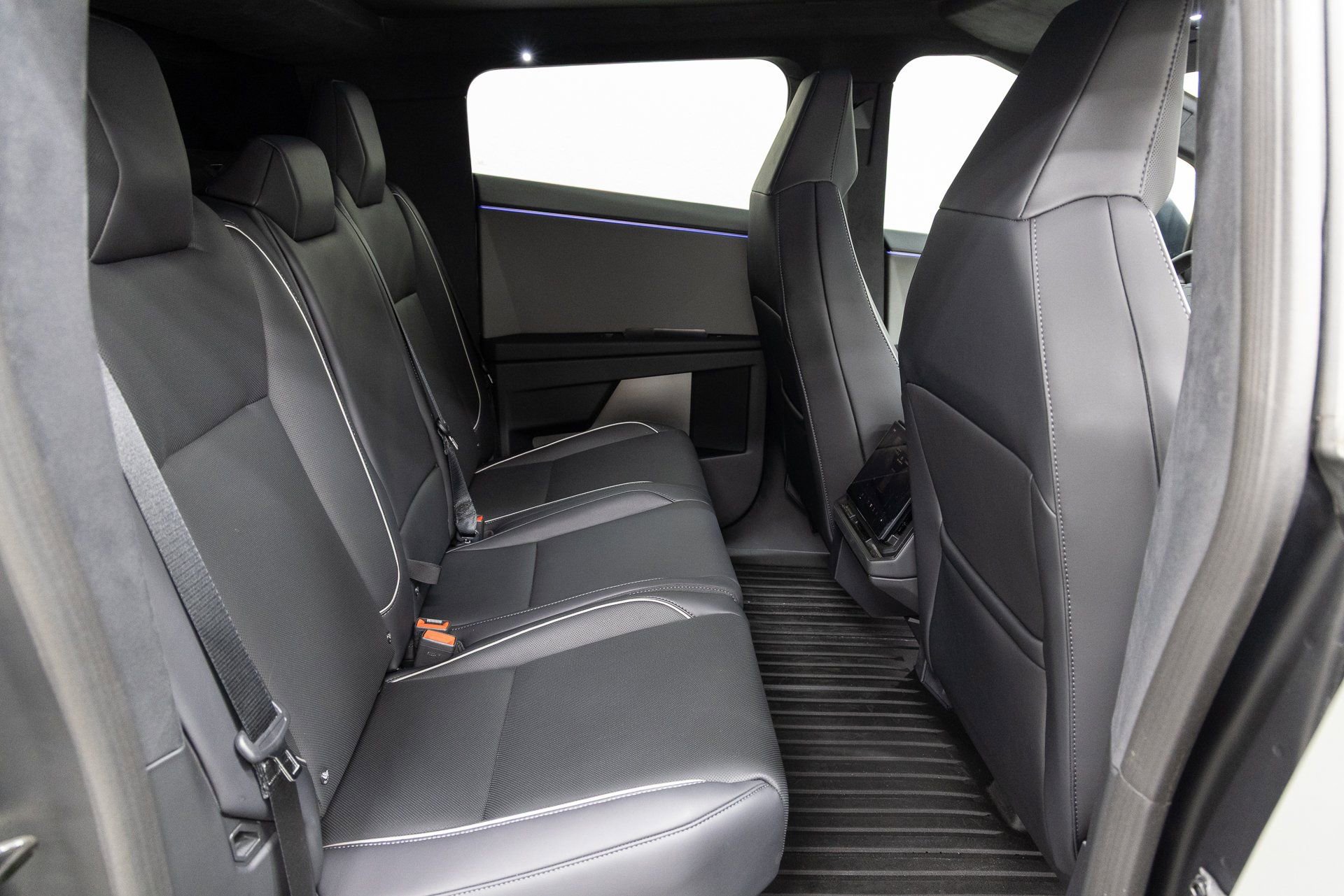 Used 2025 Tesla Cybertruck Cyberbeast image 15