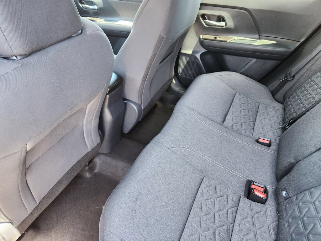 Certified 2025 Nissan Kicks SV AWD/4WD image 24