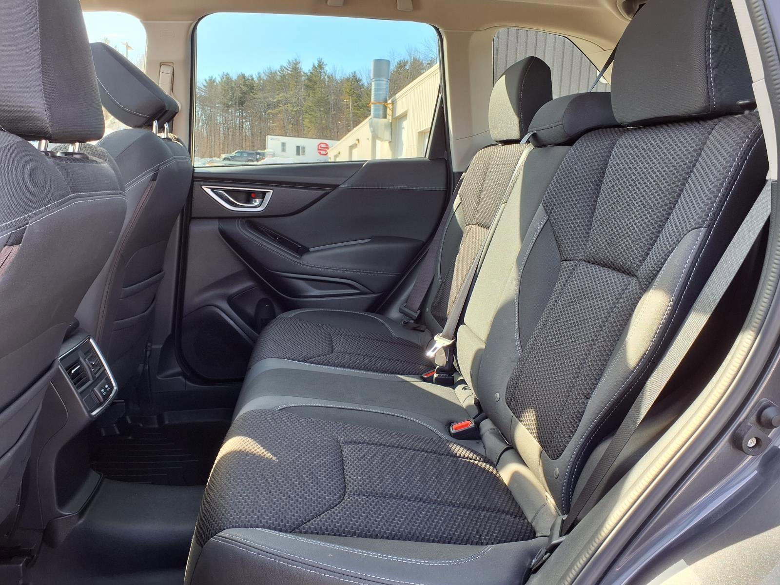 Used 2021 Subaru Forester Premium image 7