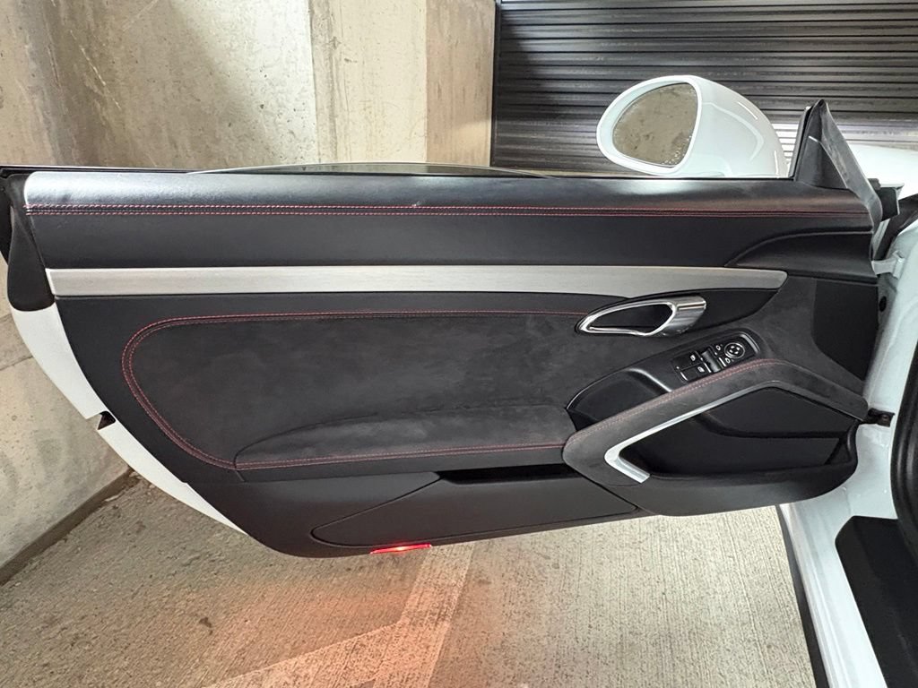 Used 2015 Porsche 911 GT3 RWD image 16