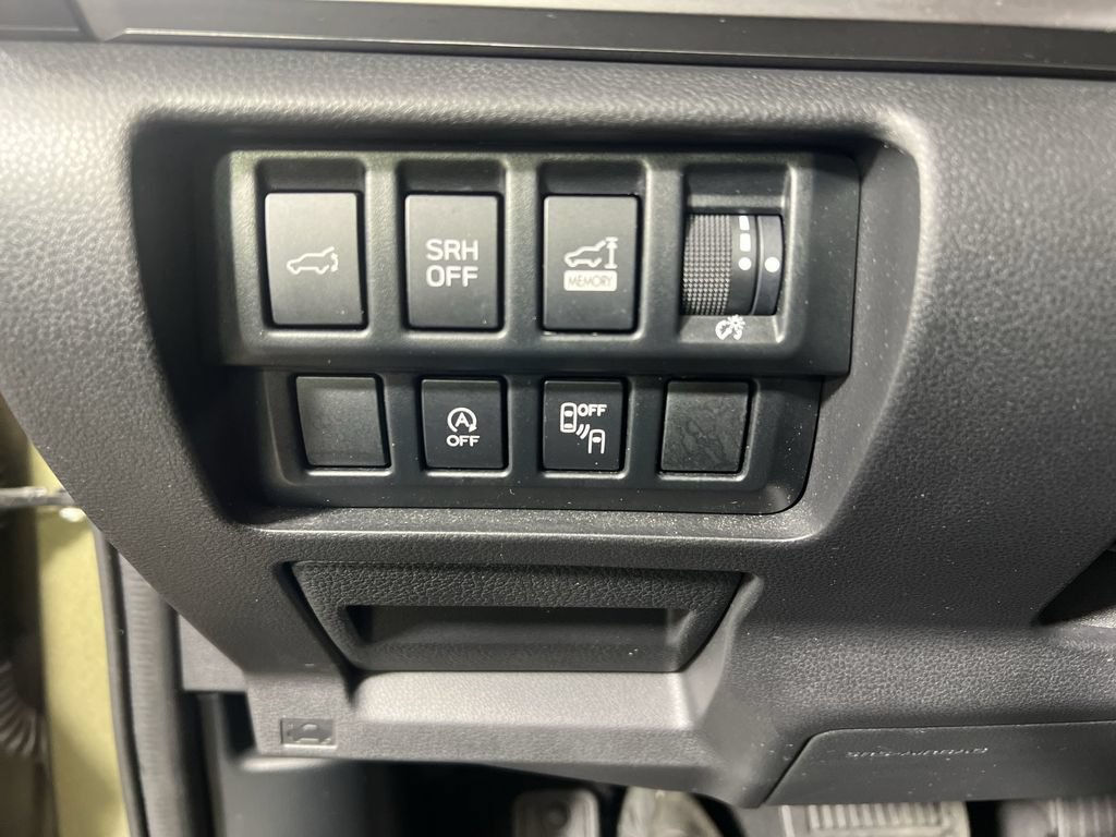 Used 2024 Subaru Forester Premium AWD/4WD image 18