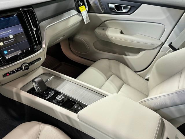 New 2024 Volvo S60 B5 Plus w/ Climate Package image 12
