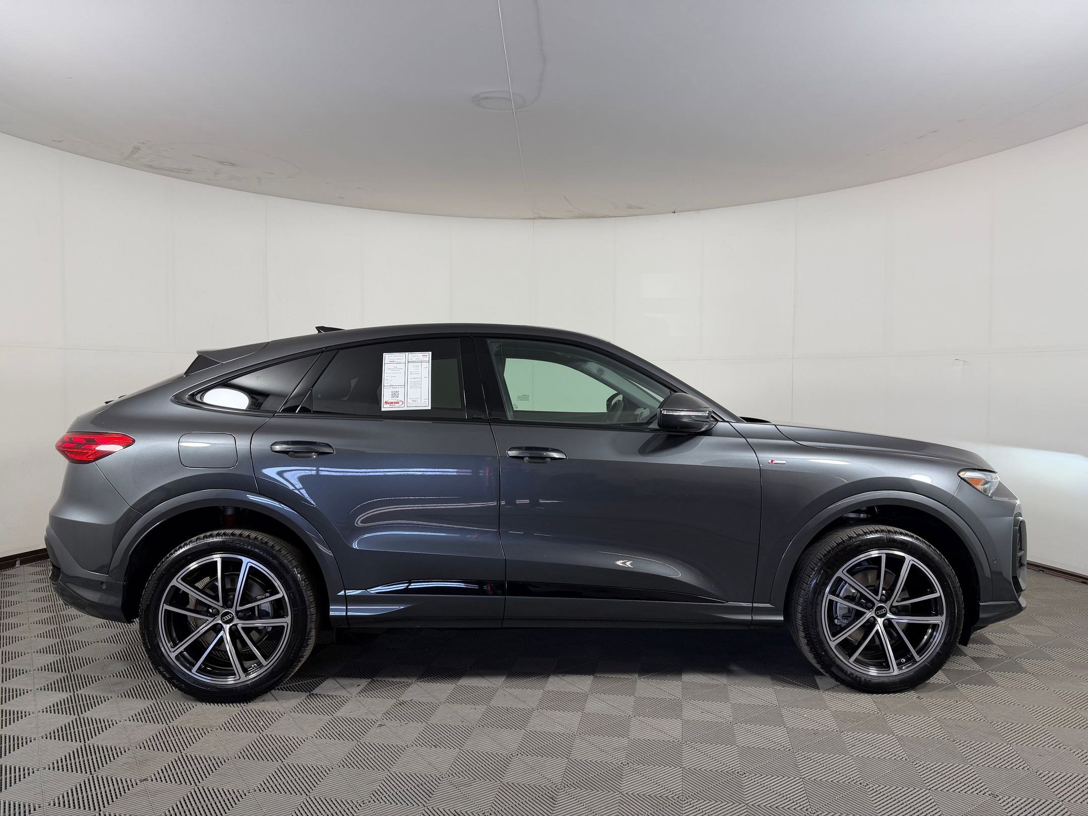 New 2026 Audi Q5 Premium Plus AWD/4WD image 8