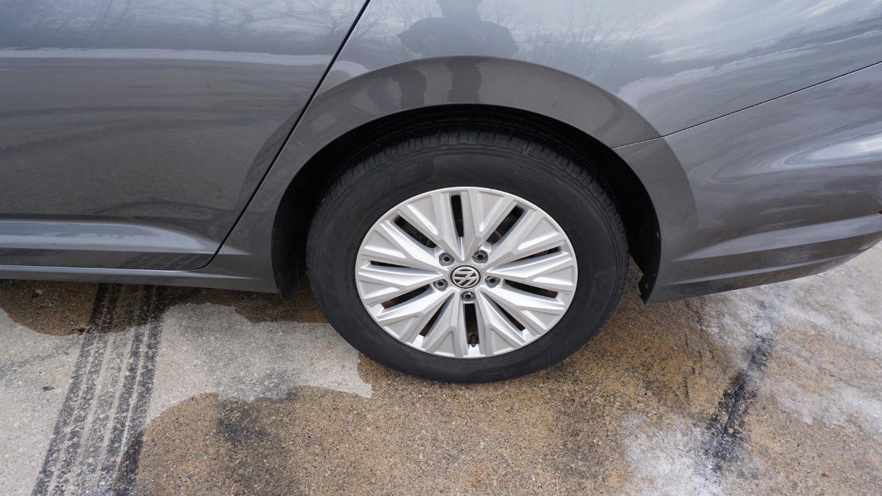 Used 2019 Volkswagen Jetta R-Line image 9