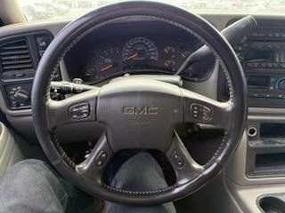Used 2006 GMC Sierra 2500 SLT w/ Heavy-Duty Power Package AWD/4WD image 13