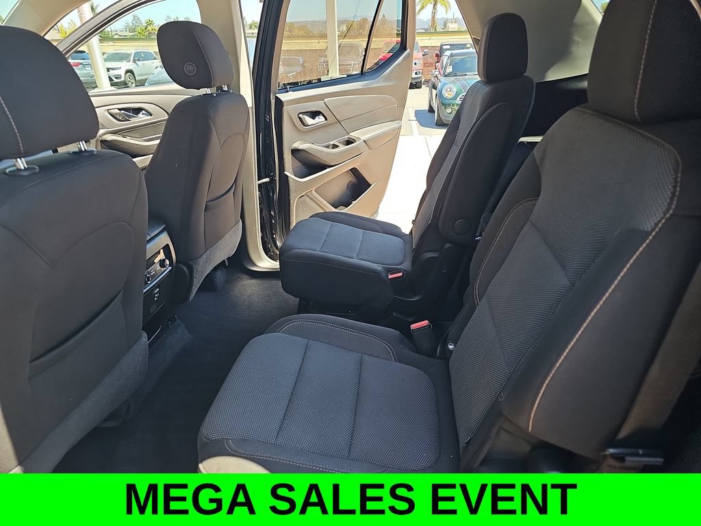 Used 2019 Chevrolet Traverse LT FWD image 15