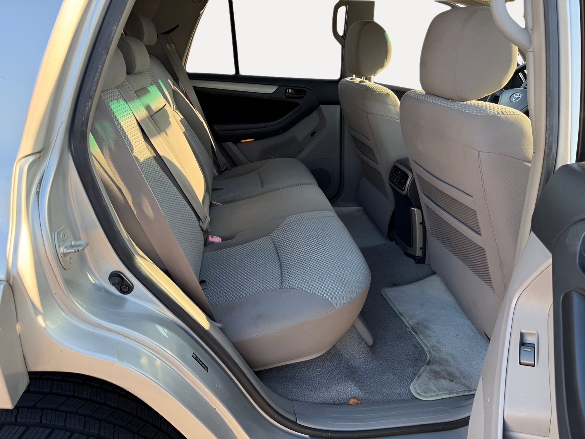 Used 2007 Toyota 4Runner SR5 RWD image 8