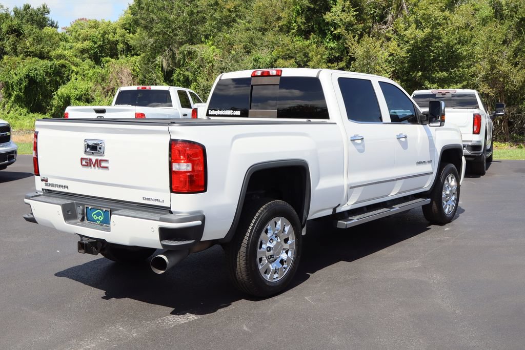 Certified 2019 GMC Sierra 2500 Denali w/ Duramax Plus Package AWD/4WD image 9