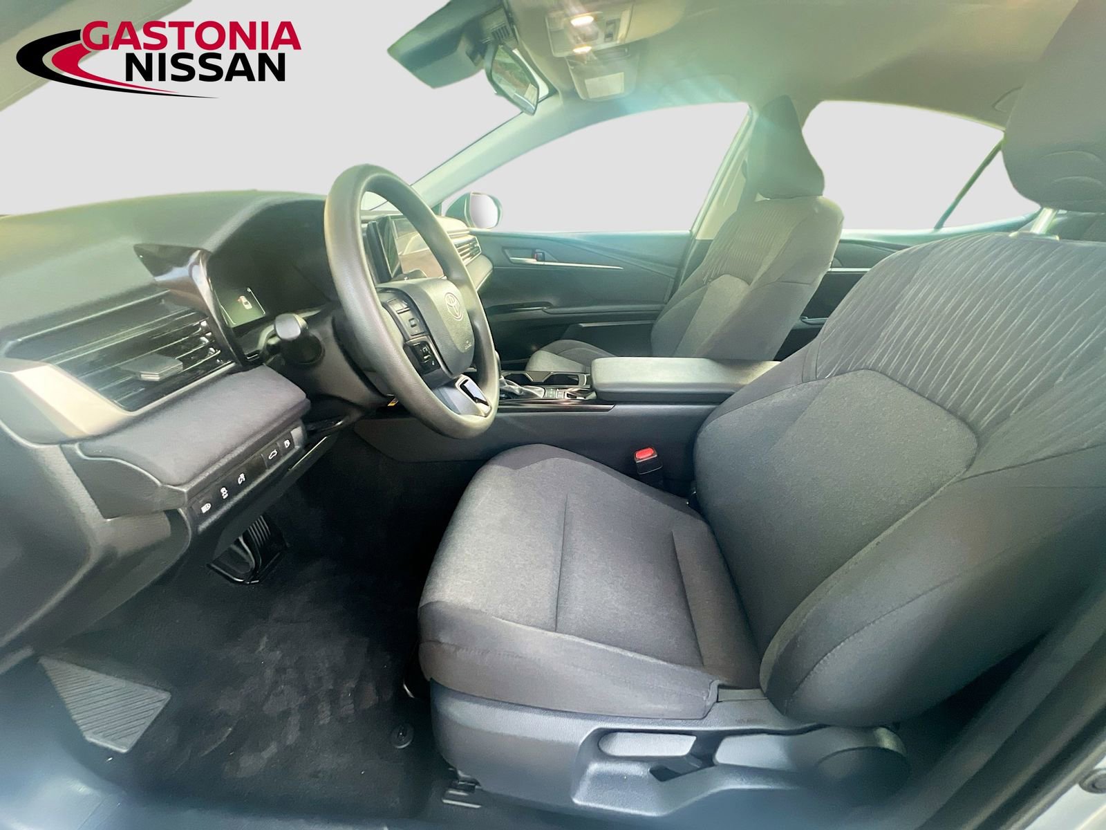 Used 2025 Toyota Camry LE image 26