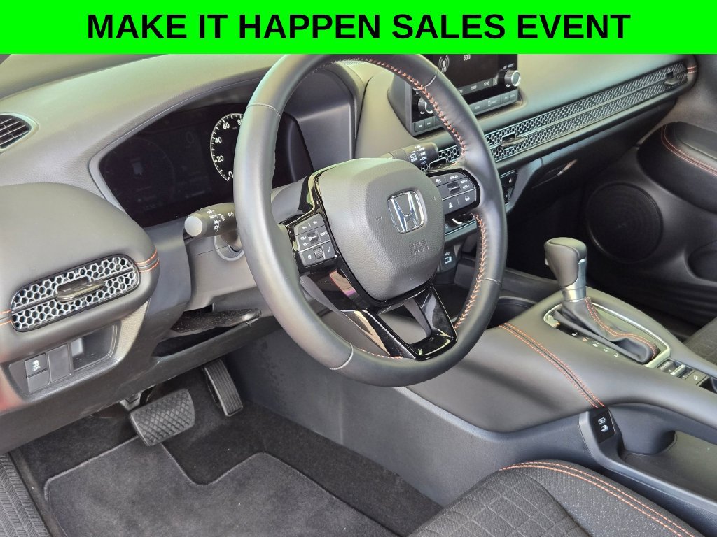 Used 2025 Honda HR-V Sport image 10