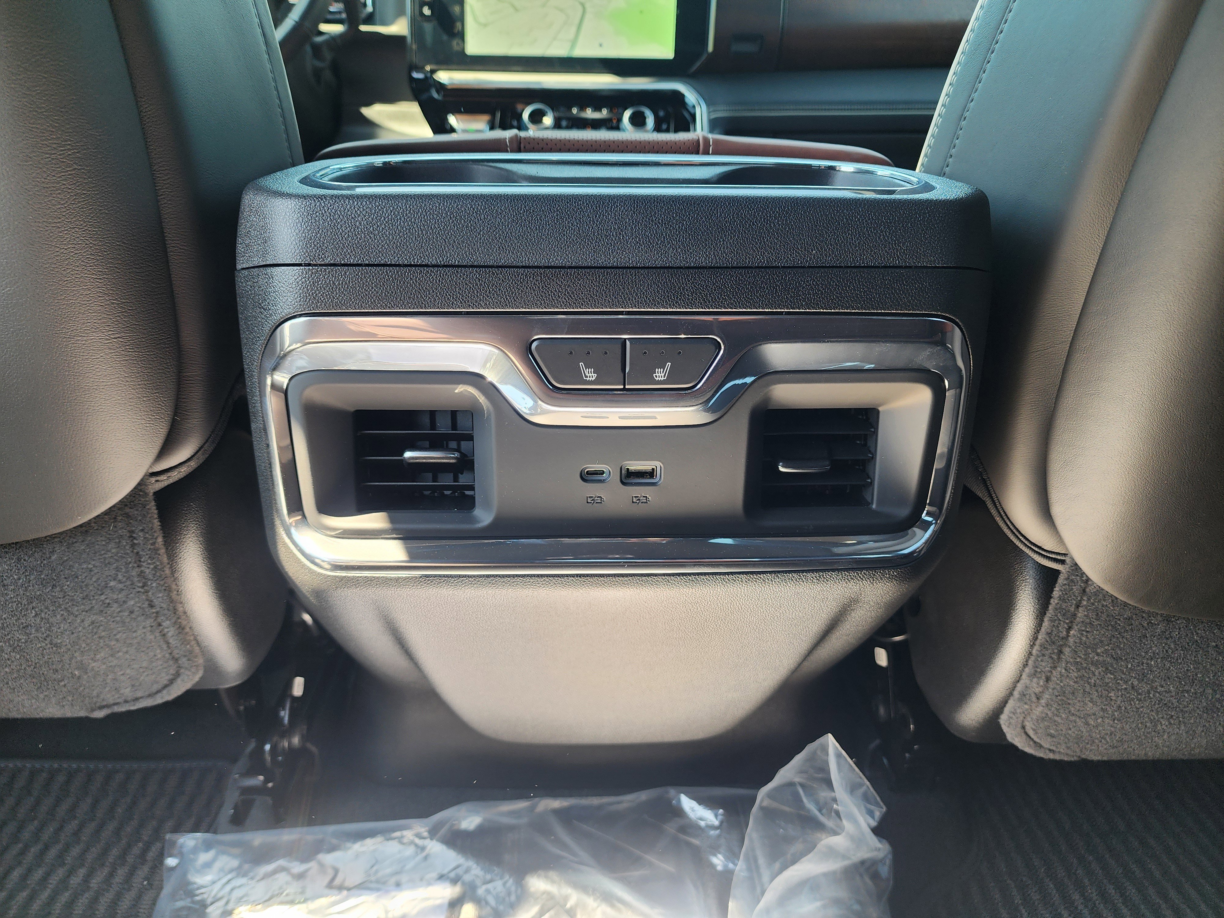 Used 2025 GMC Sierra 3500 Denali Ultimate image 17