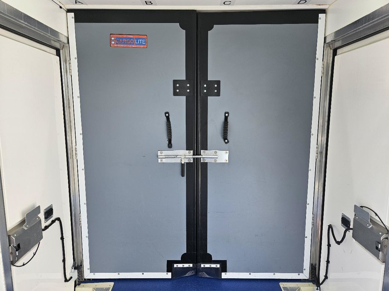 Used 2023 Ford E-350 and Econoline 350 Super Duty w/ Power Windows & Locks Group RWD image 43