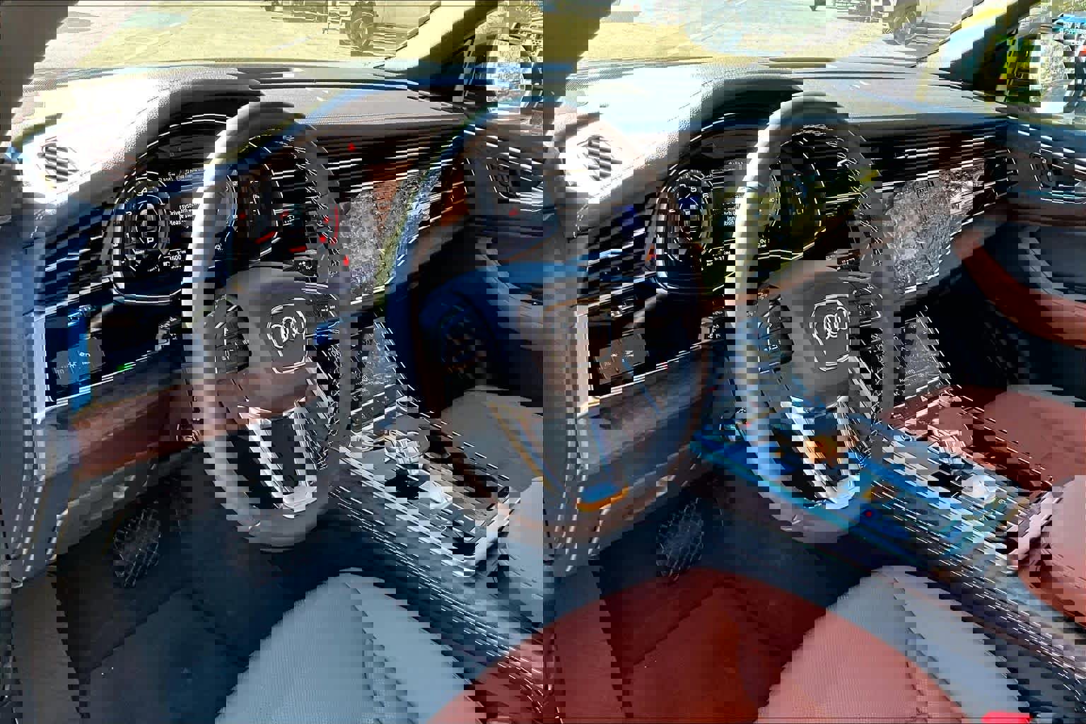 Used 2025 Audi Q8 Premium Plus image 17