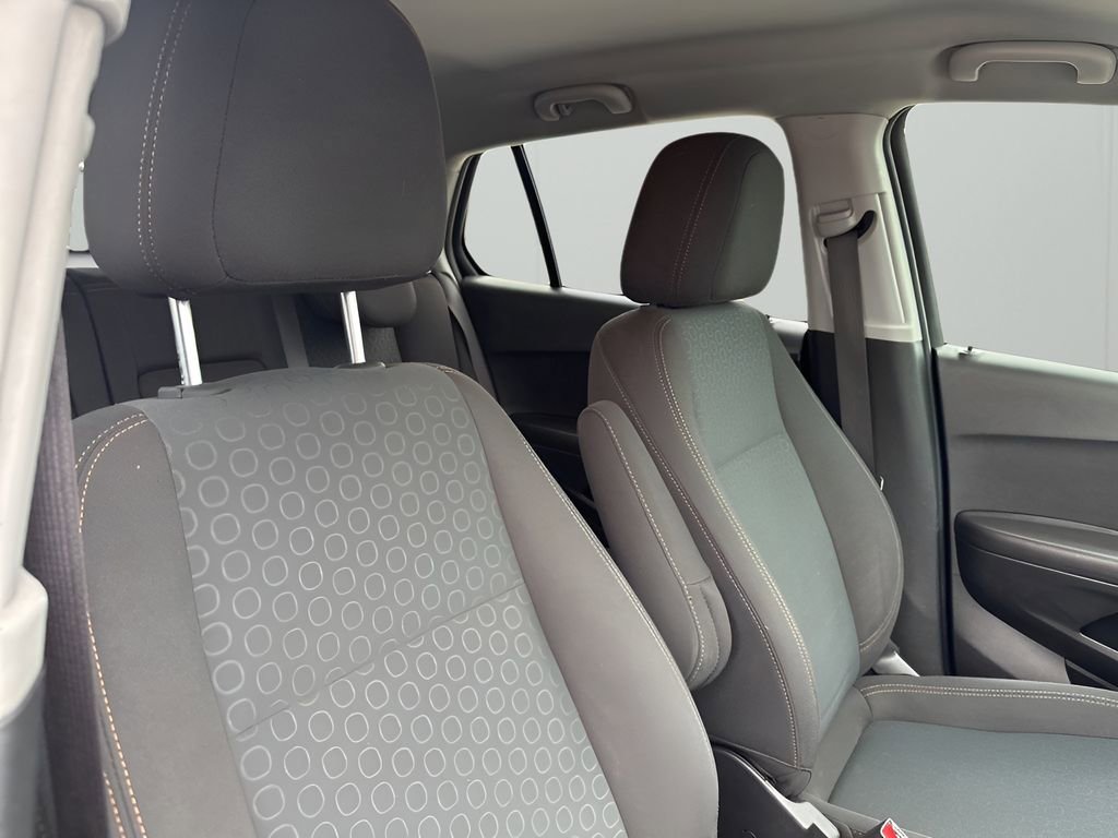 Certified 2020 Chevrolet Trax LS w/ Tint and Cruise Package image 15