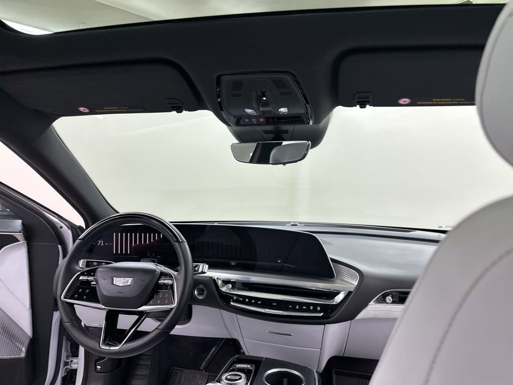 Certified 2025 Cadillac Lyriq Luxury image 22