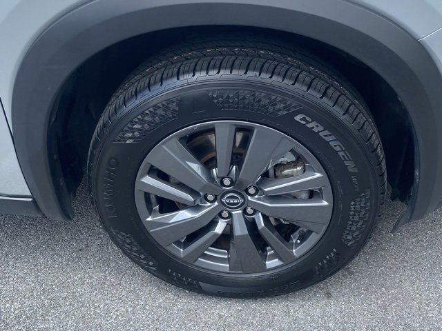 Certified 2024 Nissan Pathfinder SV image 11