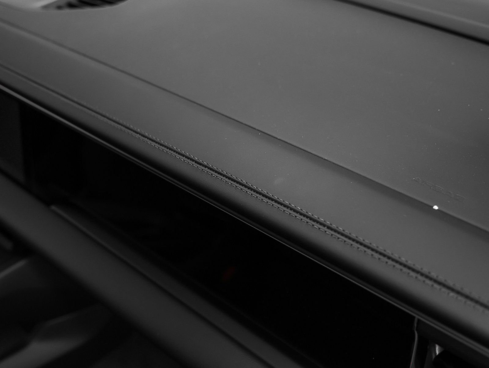 Certified 2025 Porsche Macan 4 Electric image 24