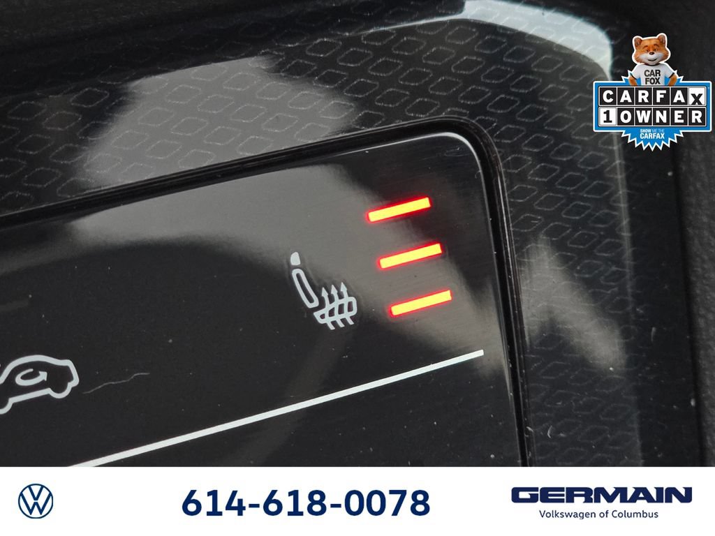 Certified 2025 Volkswagen Taos SE AWD/4WD image 37