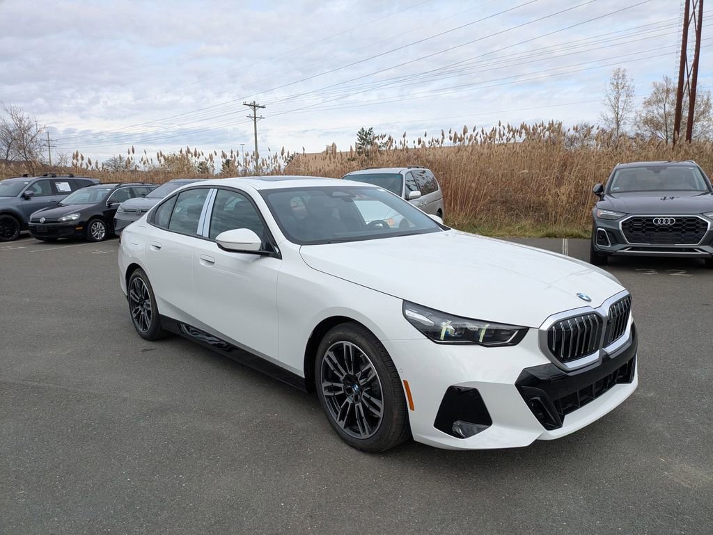 New 2026 BMW 530i xDrive w/ M Sport Package image 1
