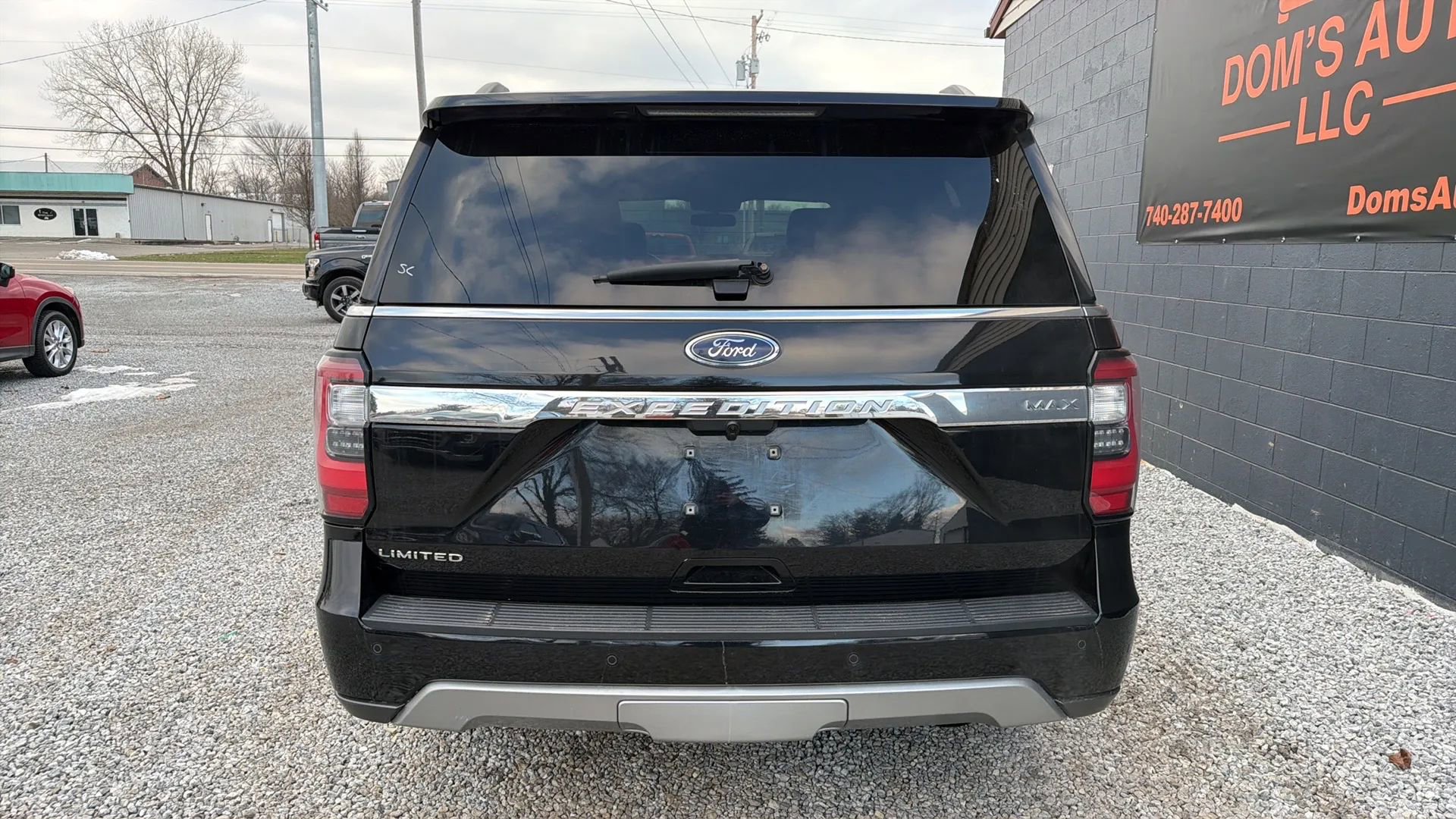 Used 2021 Ford Expedition Max Limited image 4
